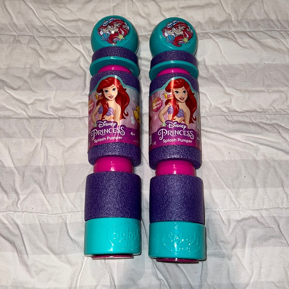 NWT Disney The Little Mermaid Ariel Splash Pumper Squirt Toy 13 inches